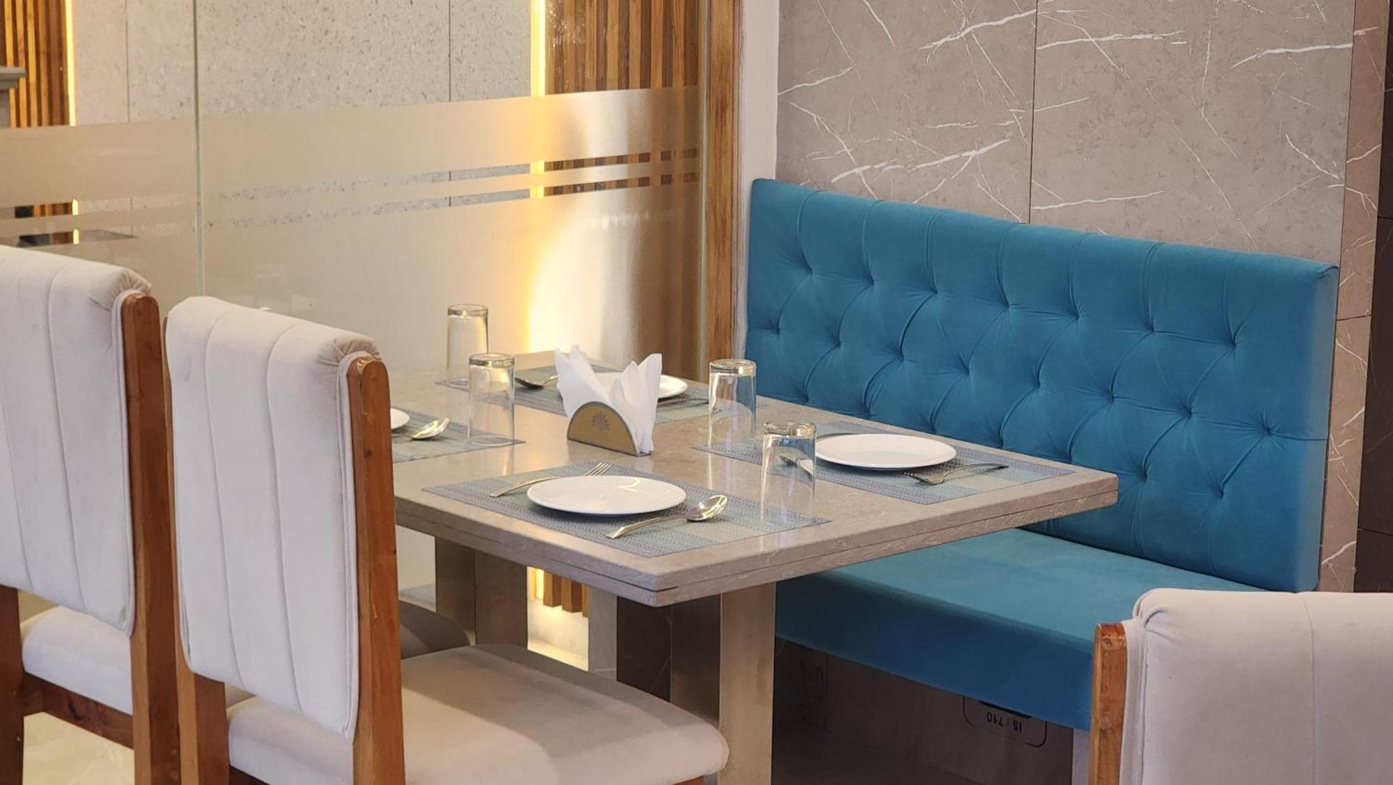 Hotel Janas Tirupati Buitenkant foto