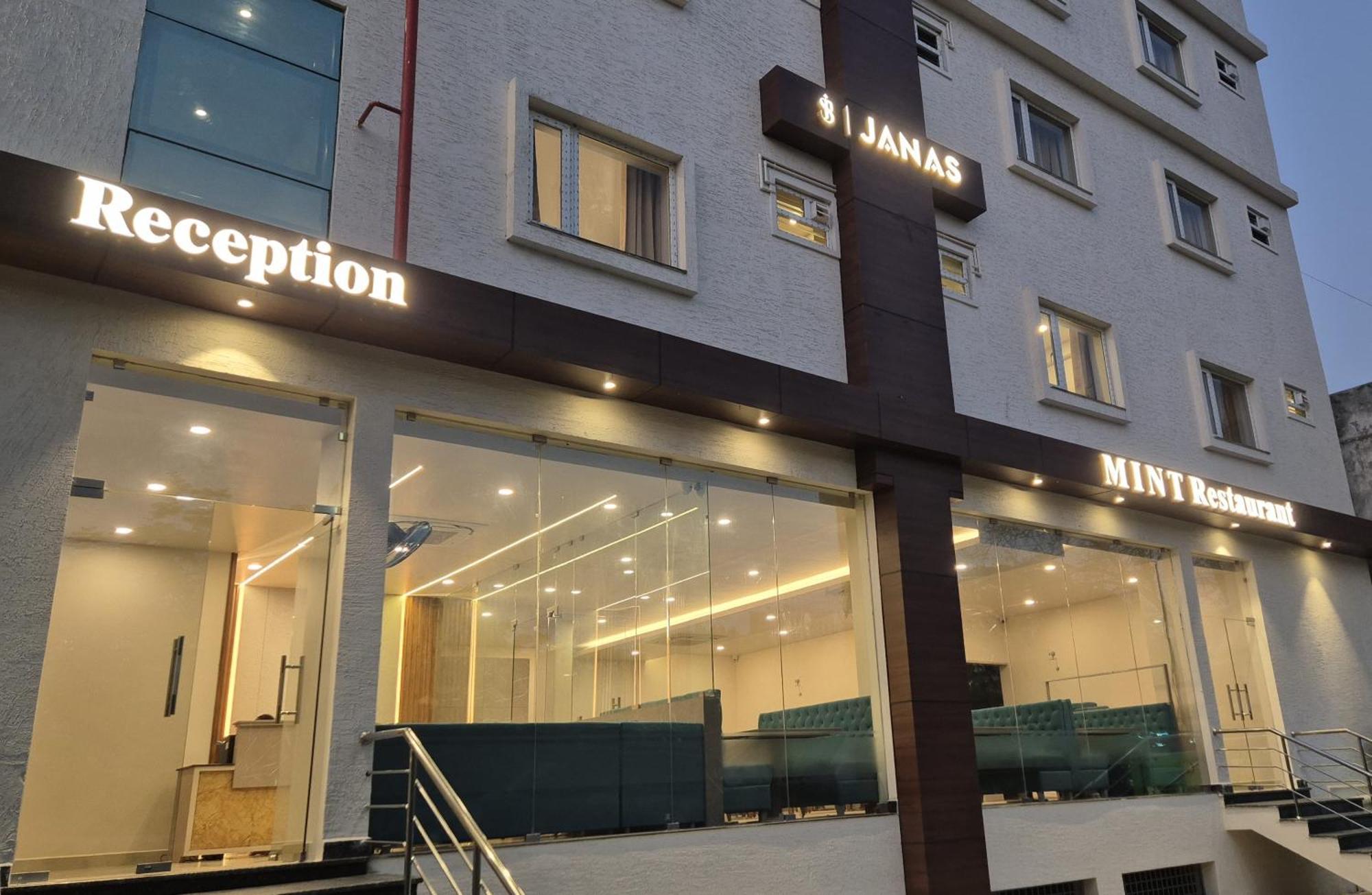 Hotel Janas Tirupati Buitenkant foto