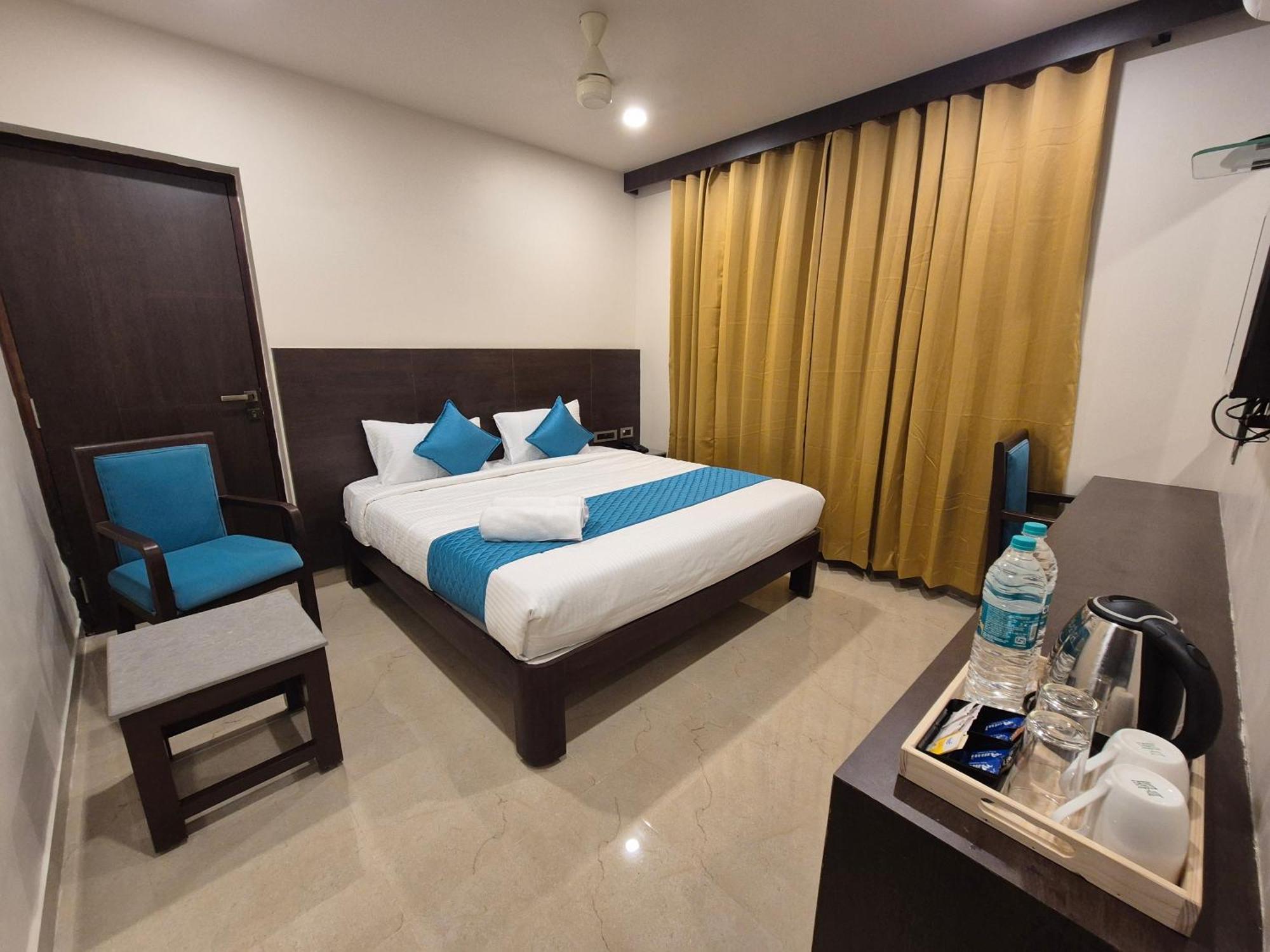 Hotel Janas Tirupati Buitenkant foto