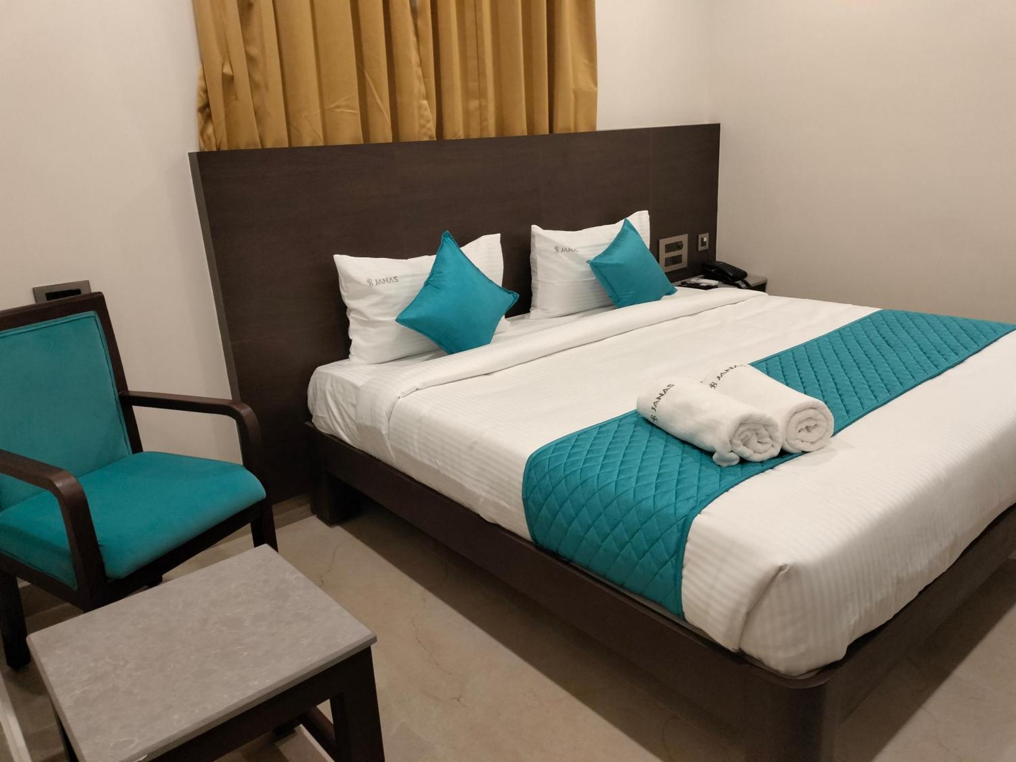 Hotel Janas Tirupati Buitenkant foto